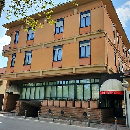 Hotel Perla Massa Lombarda 外观 照片