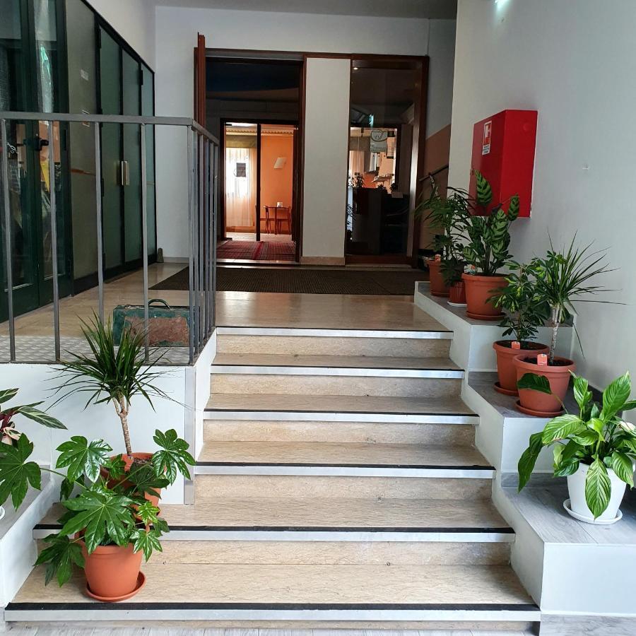 Hotel Perla Massa Lombarda 外观 照片