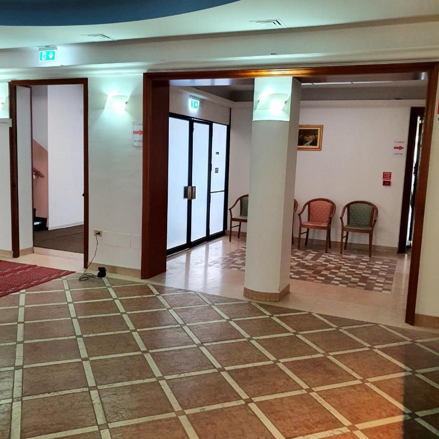 Hotel Perla Massa Lombarda 外观 照片