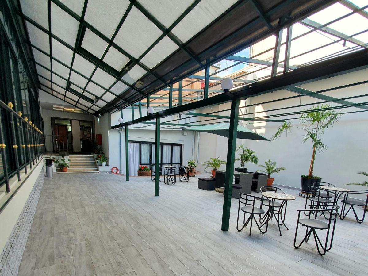 Hotel Perla Massa Lombarda 外观 照片