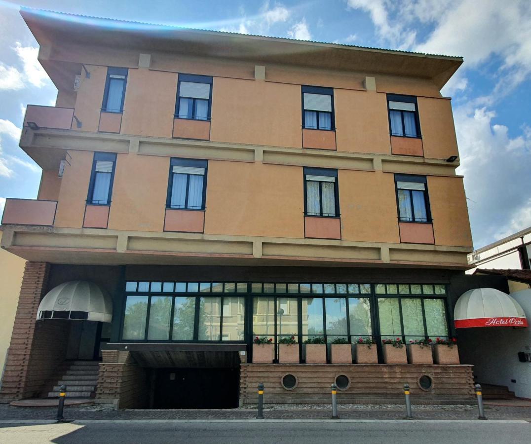 Hotel Perla Massa Lombarda 外观 照片