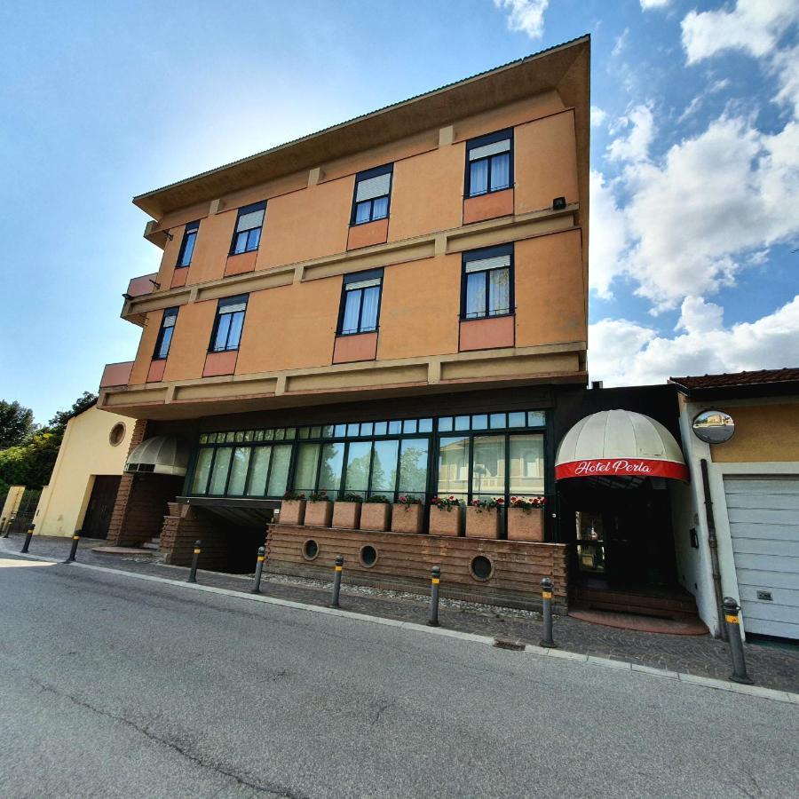 Hotel Perla Massa Lombarda 外观 照片