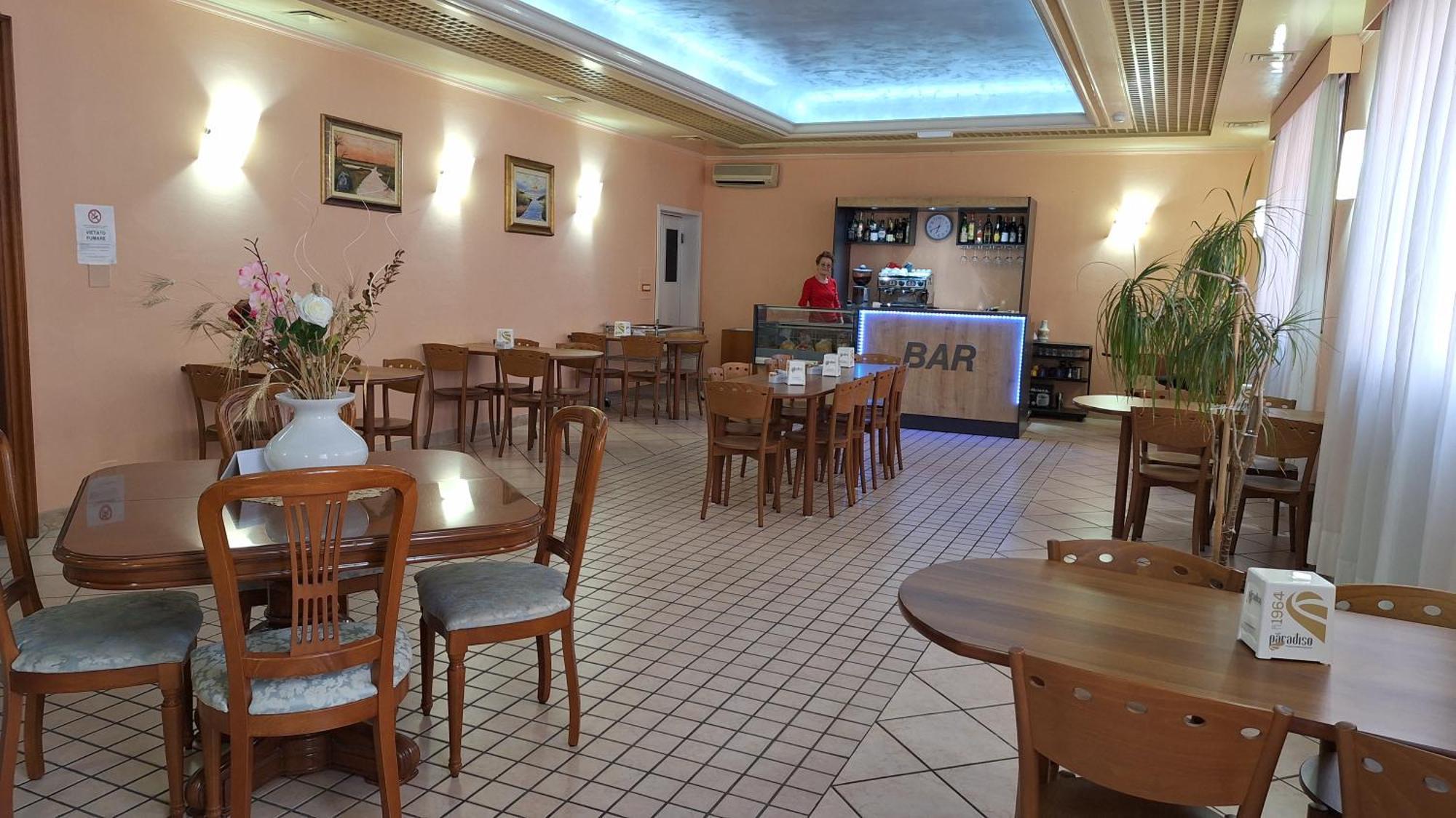 Hotel Perla Massa Lombarda 外观 照片