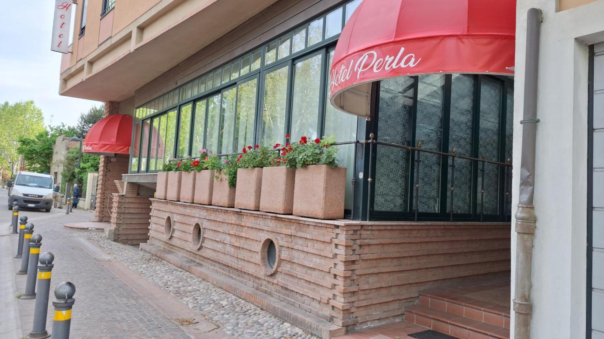Hotel Perla Massa Lombarda 外观 照片